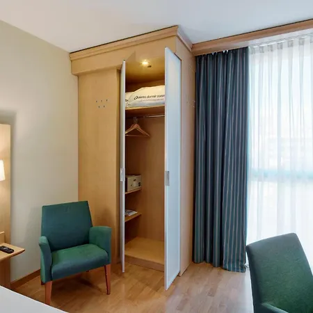 Sercotel Porta Barcelona Hotel 3*