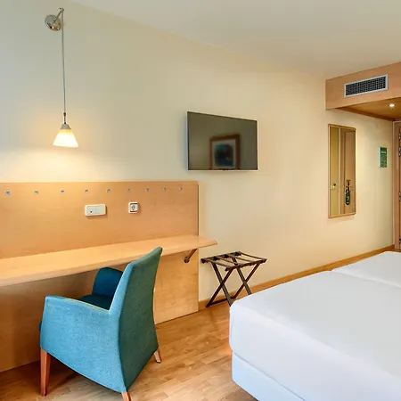 Hotel Sercotel Porta Barcelona 3*